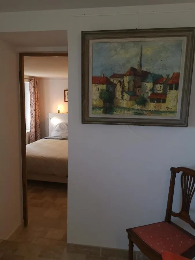 Bed and Breakfast Le nid des arts à Tourrettes 0*,
